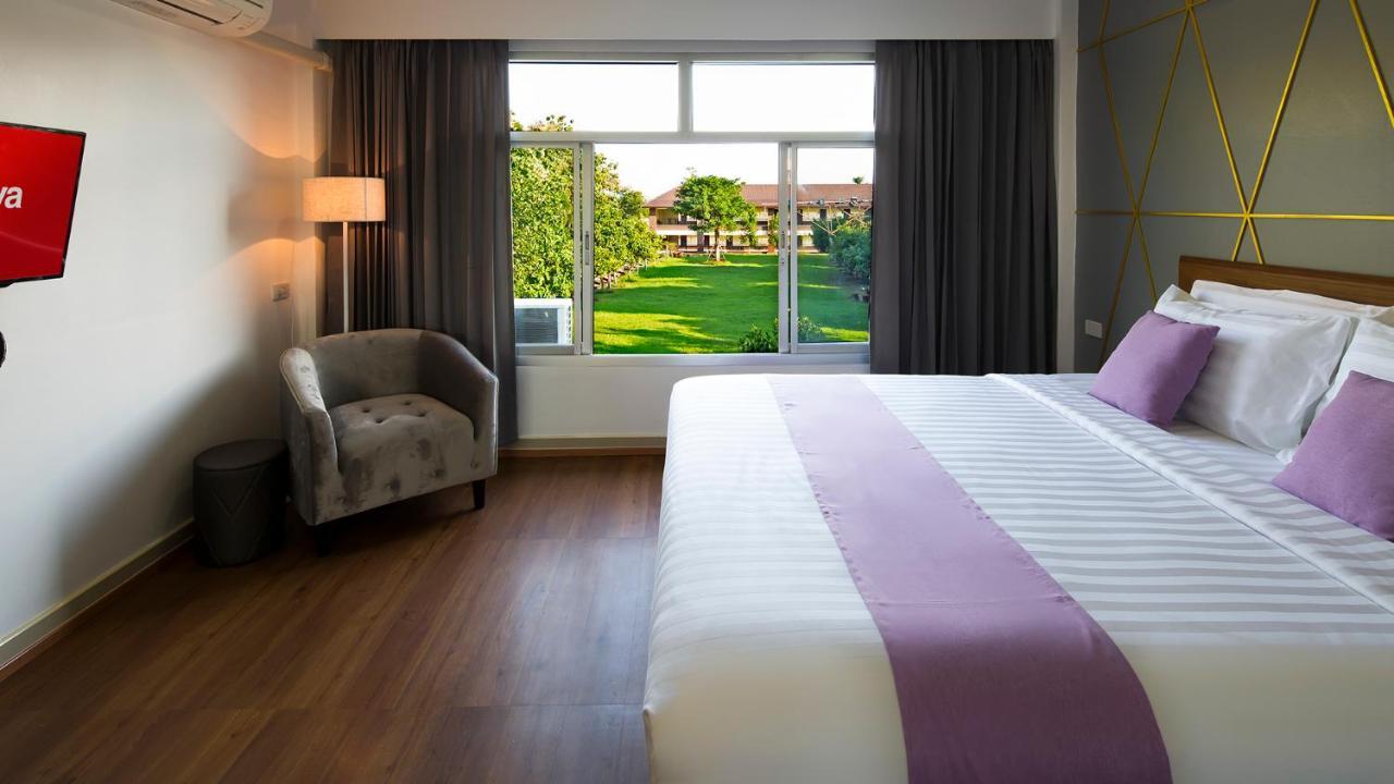 אוטרדיט Araya Hotel מראה חיצוני תמונה