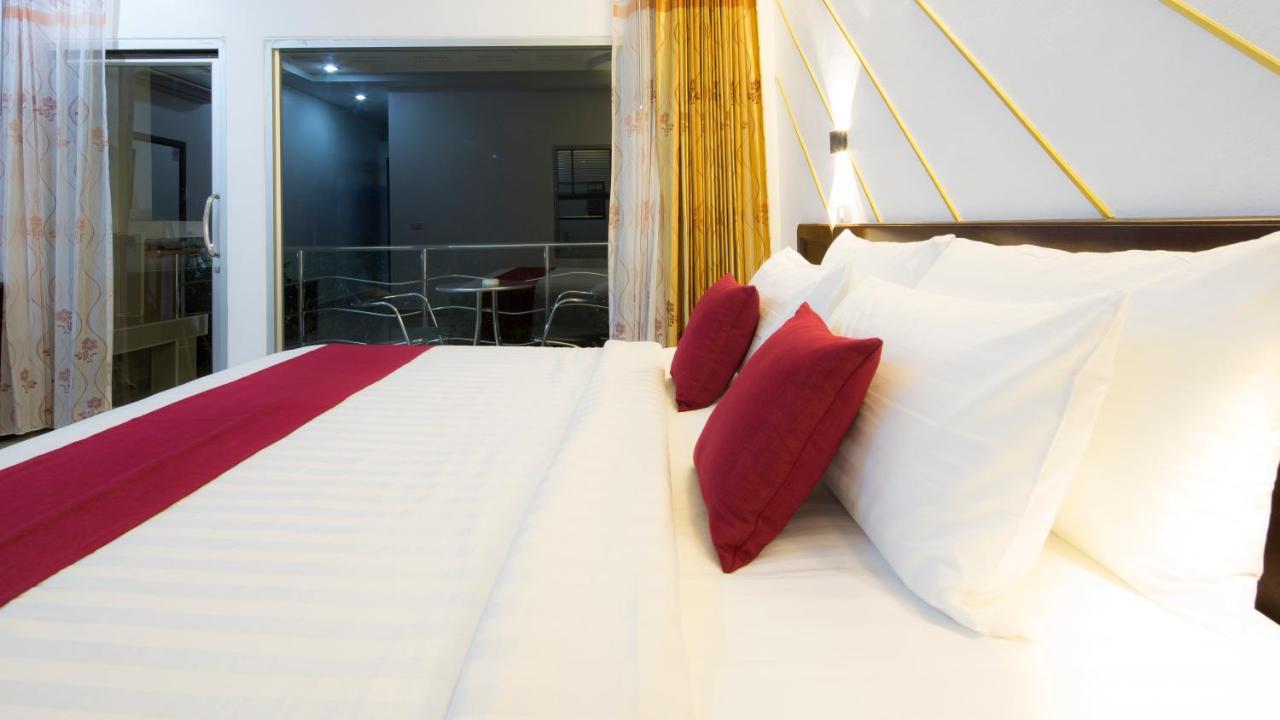 אוטרדיט Araya Hotel מראה חיצוני תמונה