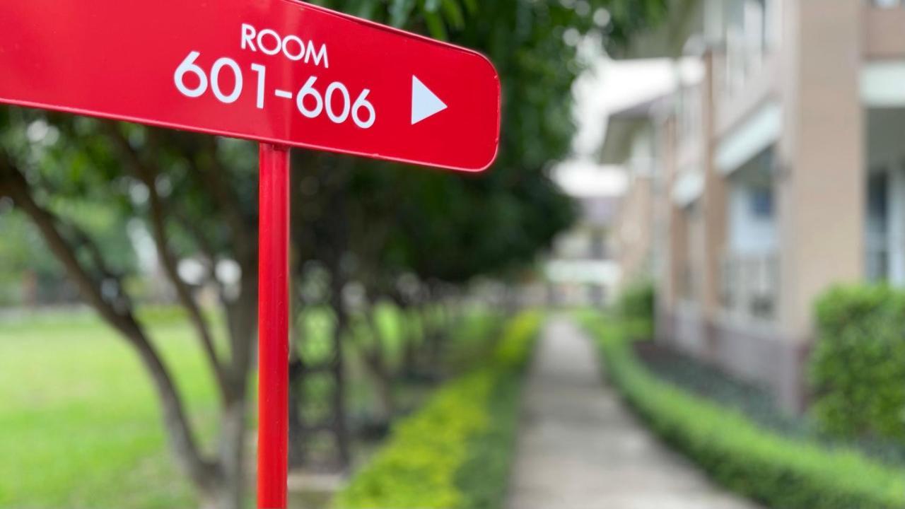 אוטרדיט Araya Hotel מראה חיצוני תמונה