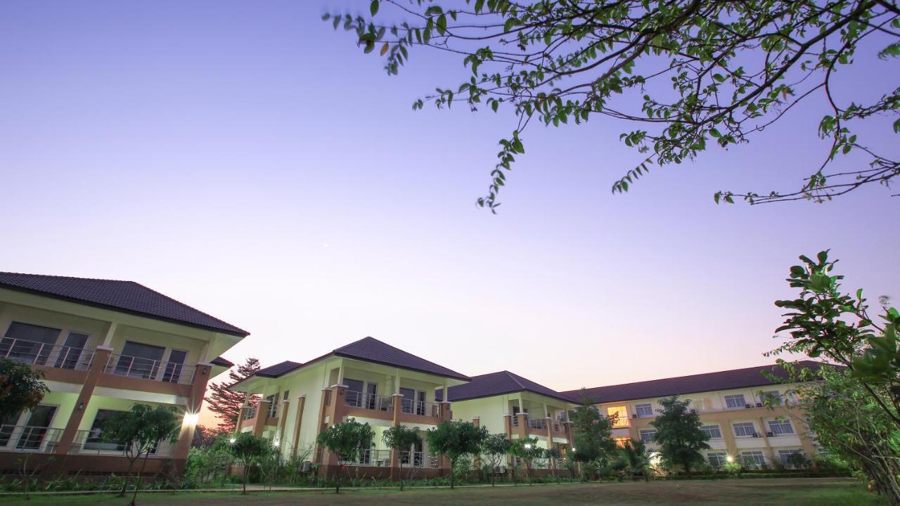 אוטרדיט Araya Hotel מראה חיצוני תמונה