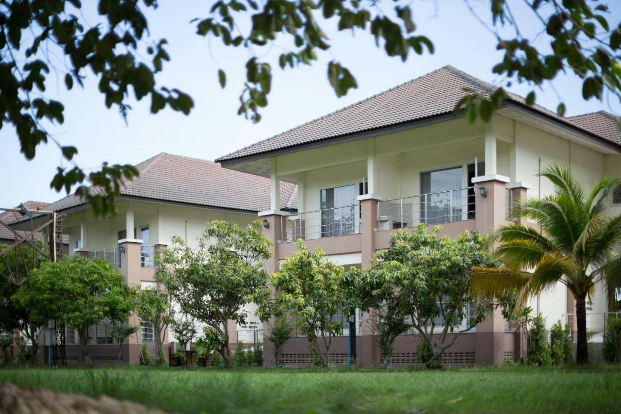 אוטרדיט Araya Hotel מראה חיצוני תמונה