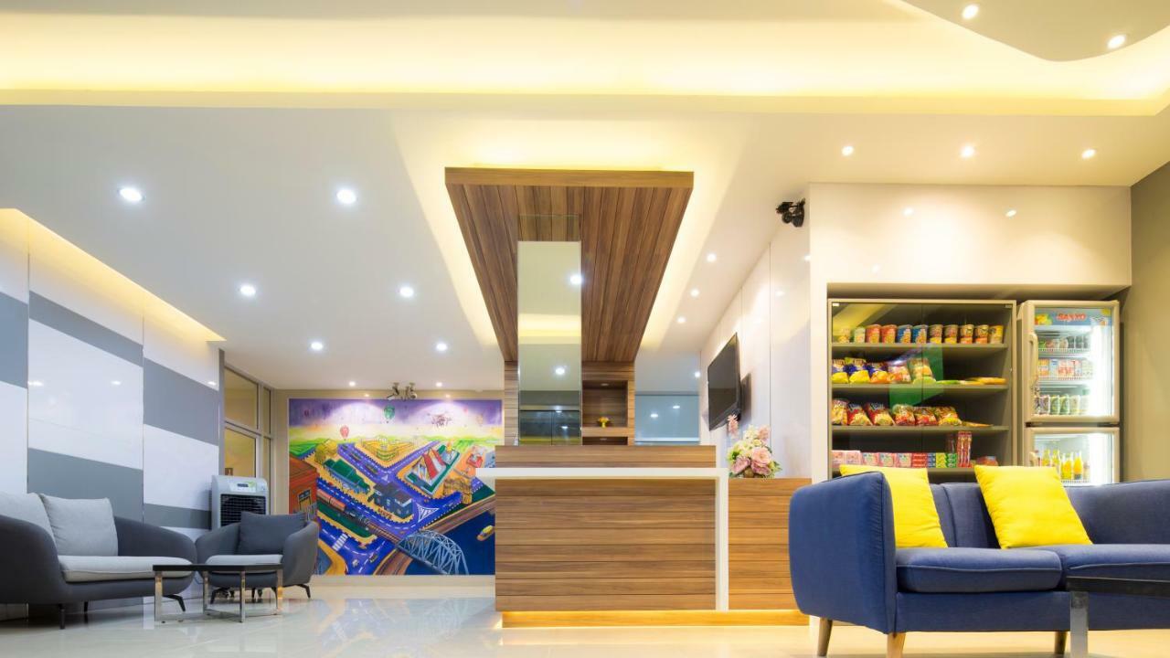אוטרדיט Araya Hotel מראה חיצוני תמונה
