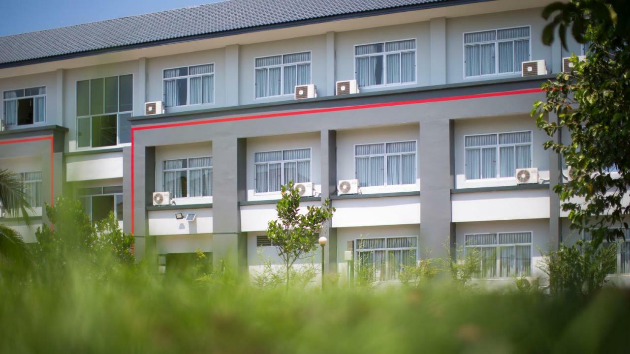 אוטרדיט Araya Hotel מראה חיצוני תמונה